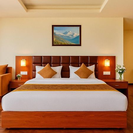 Summit Ttakshang Residency Hotel & Spa Mg Marg Gangtok Esterno foto
